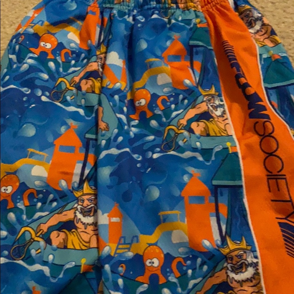 Flow society youth L shorts Neptune print